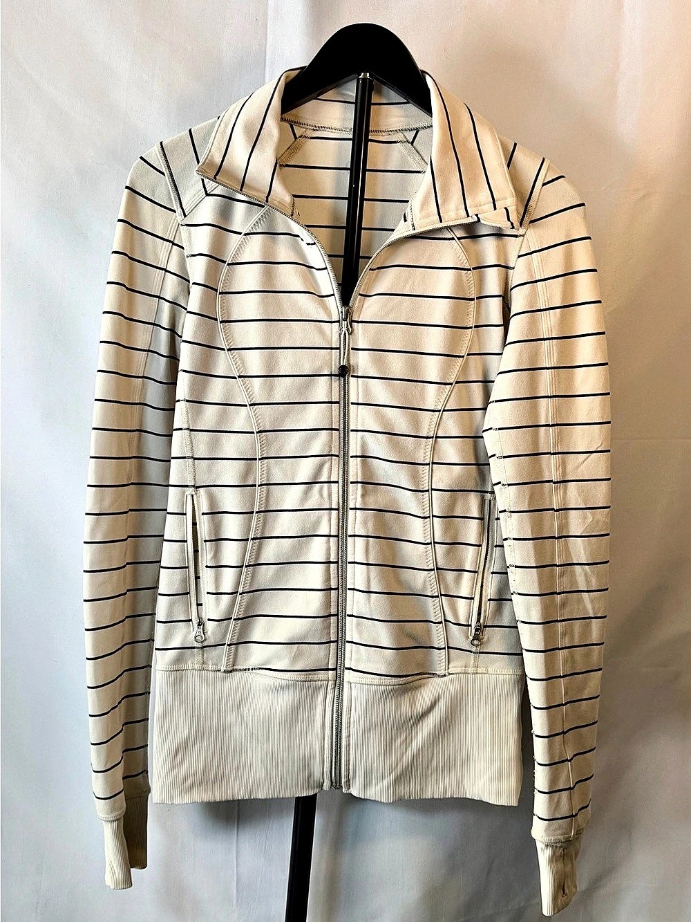 lululemon Define Jacket W4F84S Striped White & Black Size 4